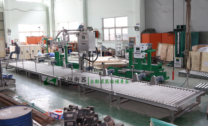 GAF-1500SA自動灌裝線安裝調(diào)試完成準(zhǔn)備裝箱出貨1